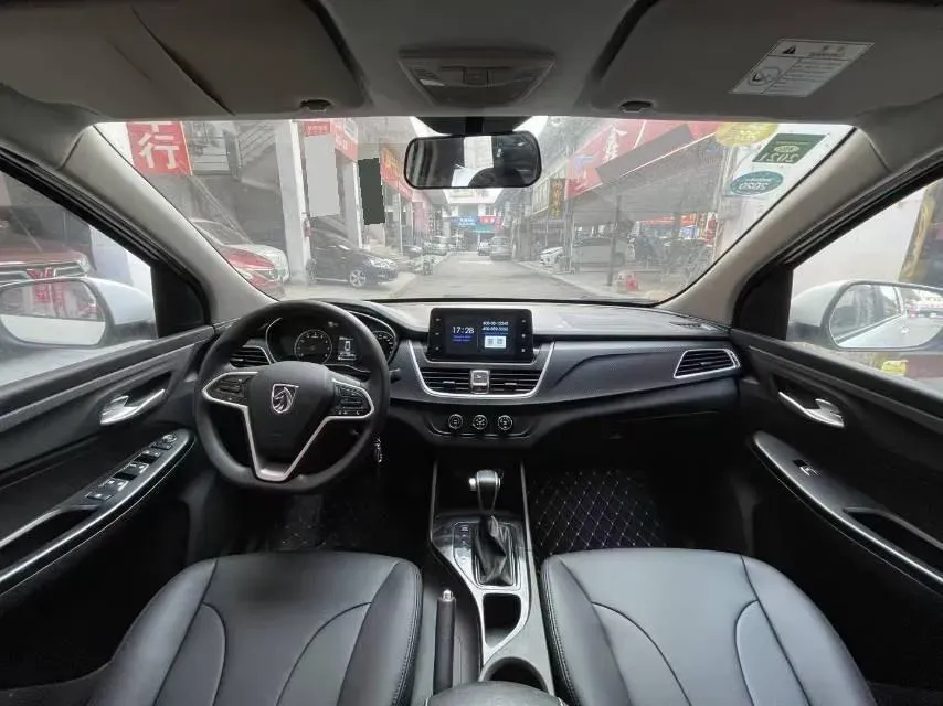 2019 BaoJun 730 1.5T 147HP L4 CVT,autocango,china used car exporter,china ev exporter,chinese used car exporter,chinese used ev exporter