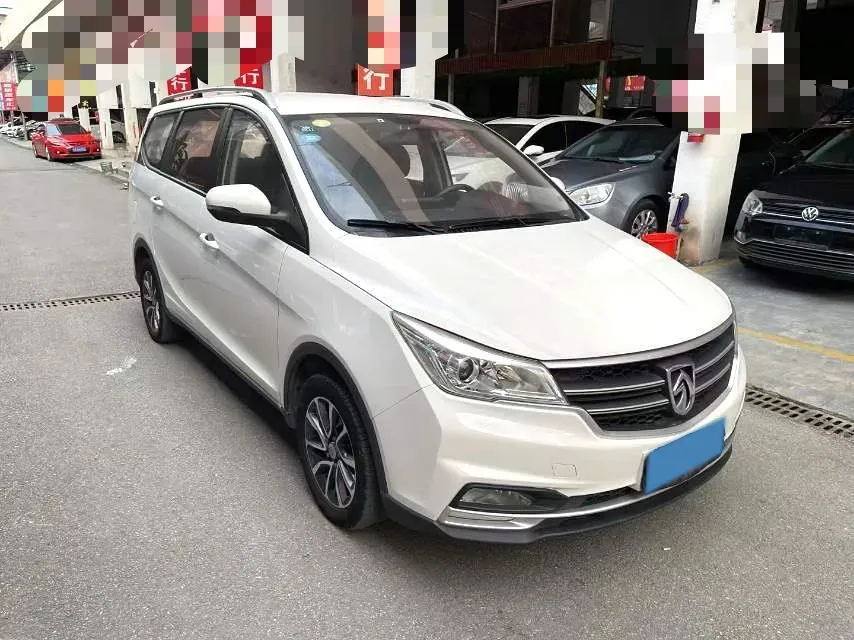 2019 BaoJun 730 1.5T 147HP L4 CVT,autocango,china used car exporter,china ev exporter,chinese used car exporter,chinese used ev exporter