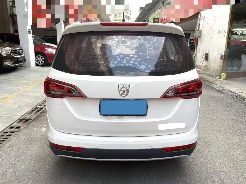 2019 BaoJun 730 1.5T 147HP L4 CVT,autocango,china used car exporter,china ev exporter,chinese used car exporter,chinese used ev exporter