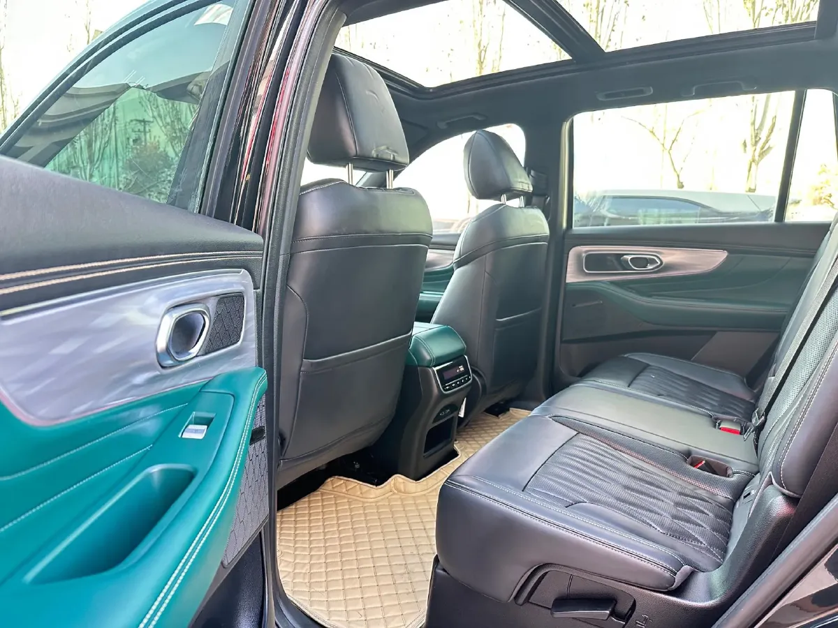 2022 GAC Trumpchi GS8 2.0T 252HP L4 8AT,autocango,china used car exporter,china ev exporter,chinese used car exporter,chinese used ev exporter