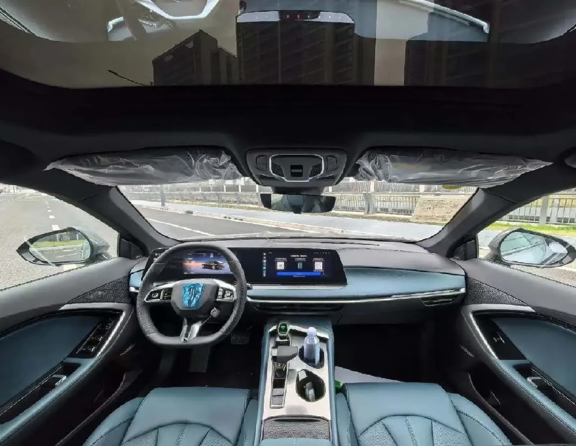 2023 MG 7 2.0T 261HP L4 9AT,autocango,china used car exporter,china ev exporter,chinese used car exporter,chinese used ev exporter