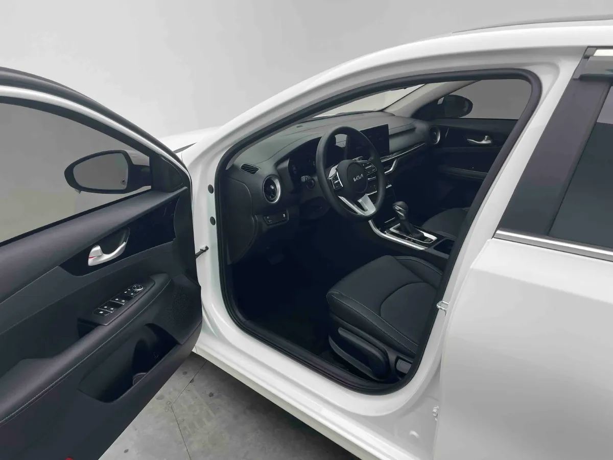 2021 Kia K3 1.5L 115HP L4 CVT,autocango,china used car exporter,china ev exporter,chinese used car exporter,chinese used ev exporter