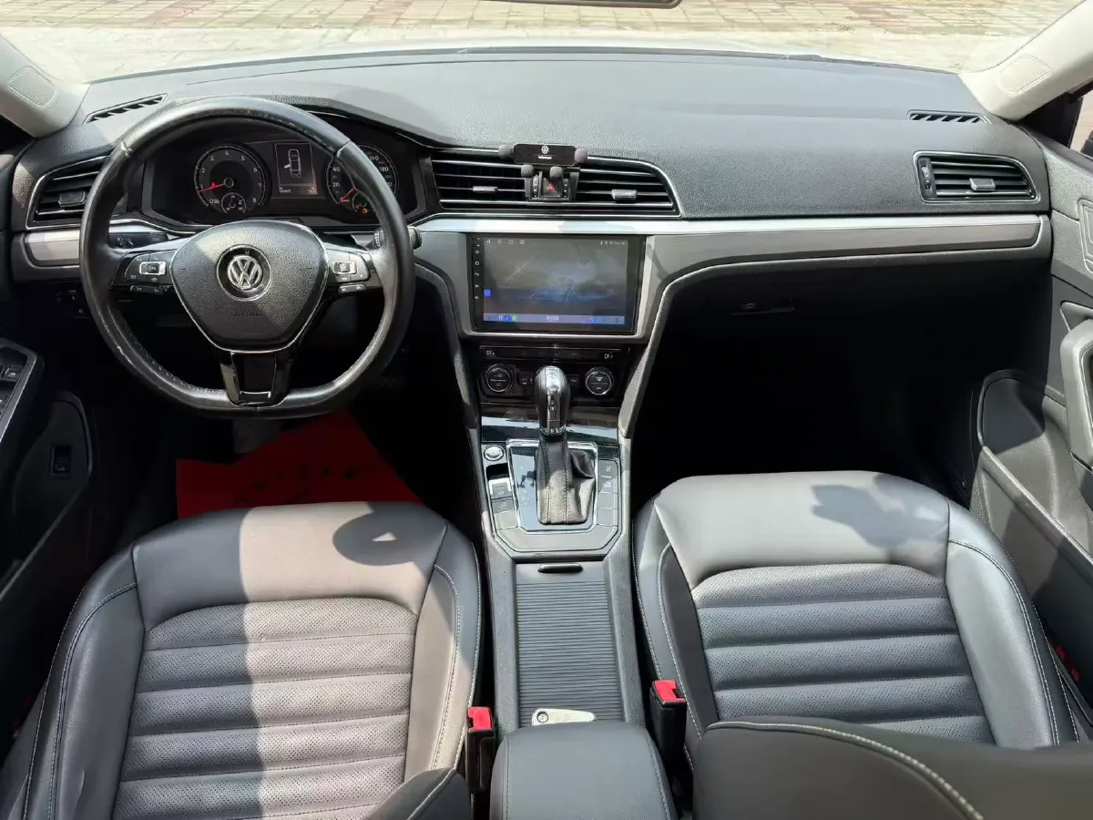 2019 Volkswagen Passat 1.4T 150HP L4 7DCT,autocango,china used car exporter,china ev exporter,chinese used car exporter,chinese used ev exporter