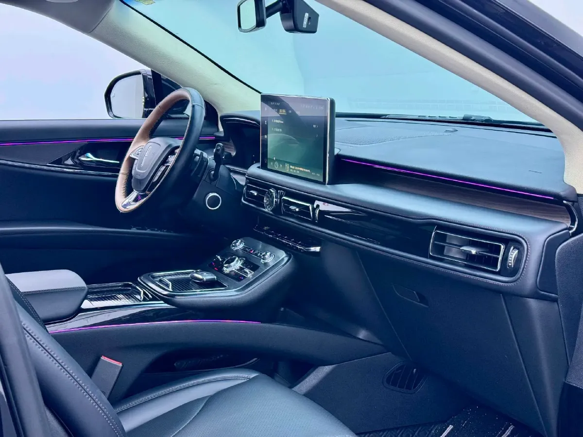 2021 Lincoln Nautilus 2.0T 245HP L4 8AT,autocango,china used car exporter,china ev exporter,chinese used car exporter,chinese used ev exporter