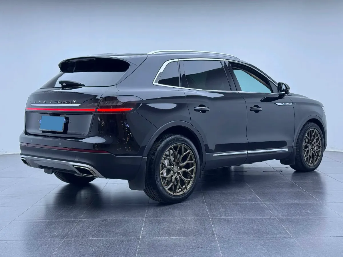 2021 Lincoln Nautilus 2.0T 245HP L4 8AT,autocango,china used car exporter,china ev exporter,chinese used car exporter,chinese used ev exporter