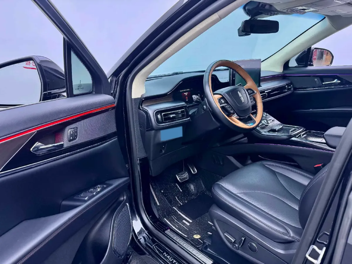 2021 Lincoln Nautilus 2.0T 245HP L4 8AT,autocango,china used car exporter,china ev exporter,chinese used car exporter,chinese used ev exporter