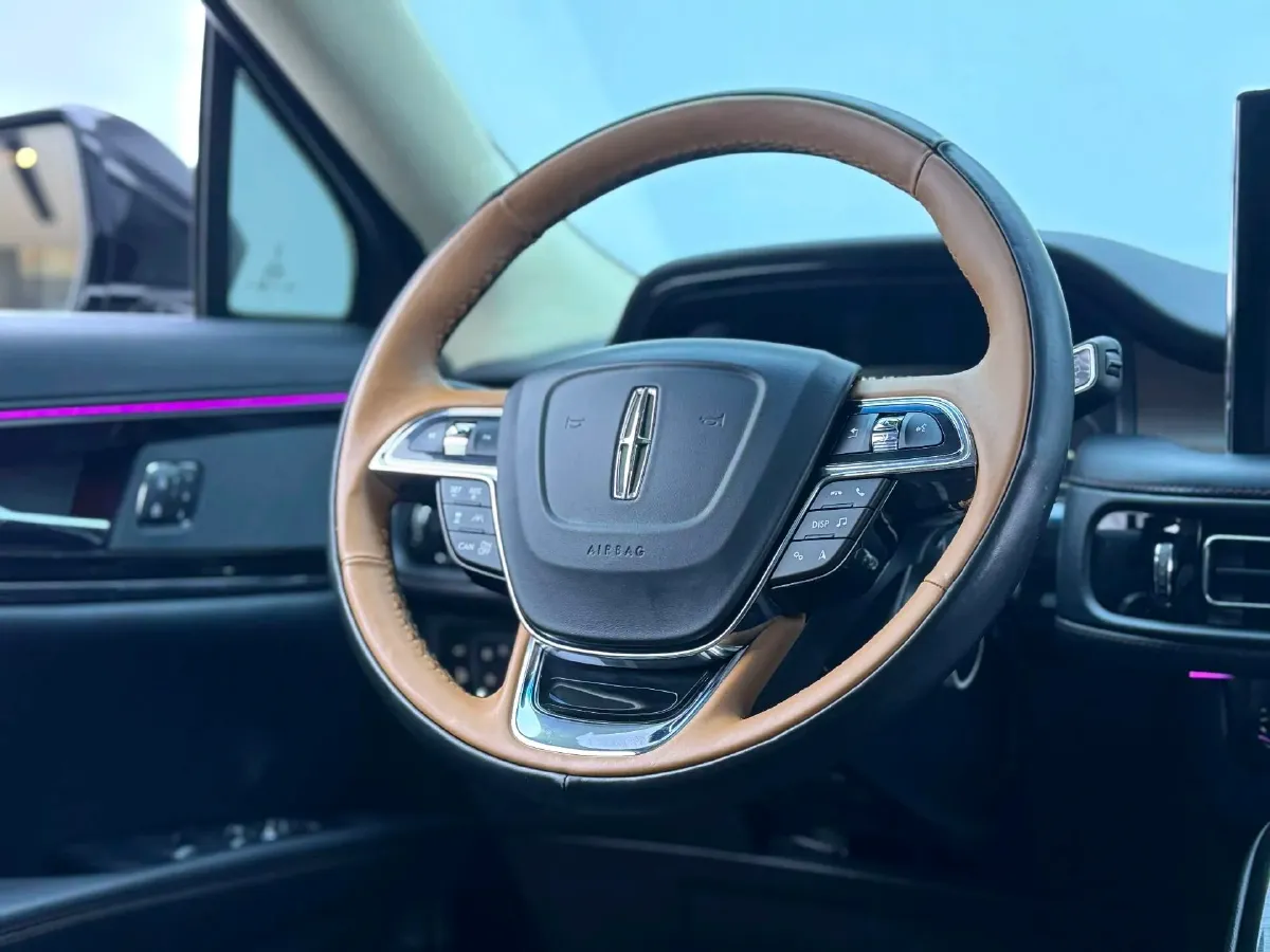 2021 Lincoln Nautilus 2.0T 245HP L4 8AT,autocango,china used car exporter,china ev exporter,chinese used car exporter,chinese used ev exporter