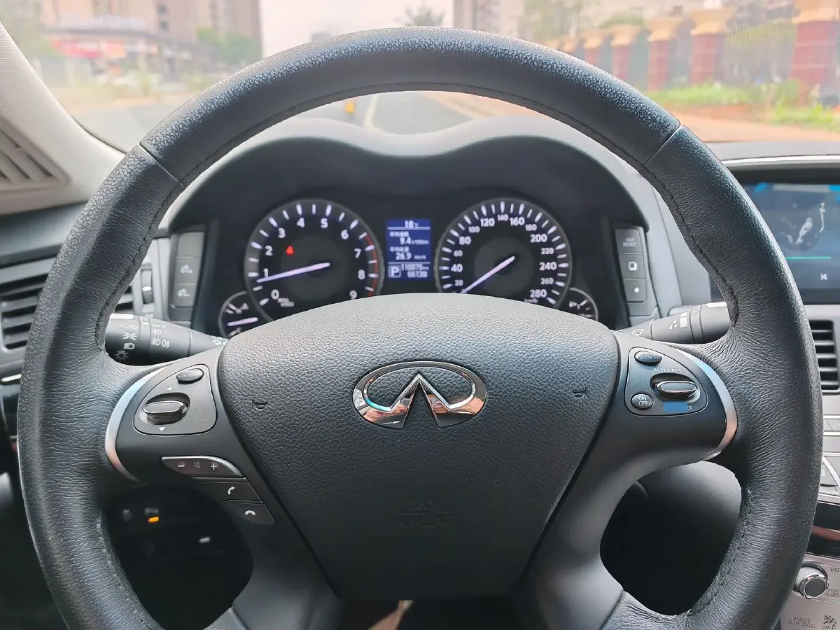 2019 Alfa Romeo Giulia 2.0T 280HP L4 8AT,autocango,china used car exporter,china ev exporter,chinese used car exporter,chinese used ev exporter