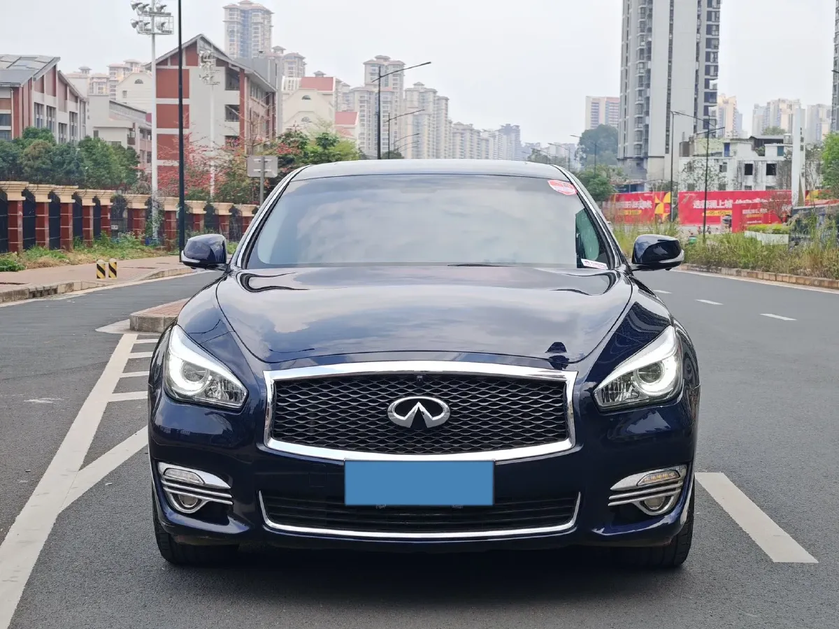 2019 Alfa Romeo Giulia 2.0T 280HP L4 8AT,autocango,china used car exporter,china ev exporter,chinese used car exporter,chinese used ev exporter