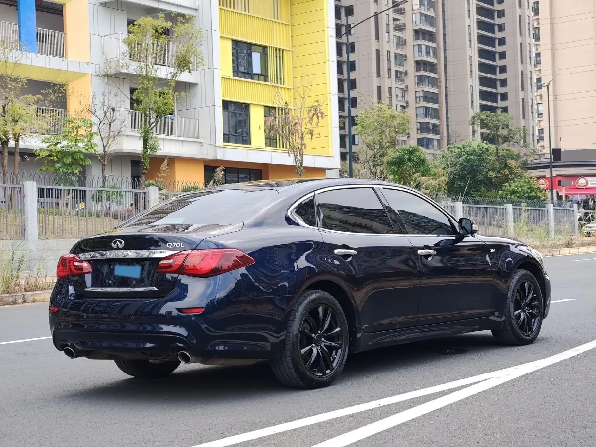 2019 Alfa Romeo Giulia 2.0T 280HP L4 8AT,autocango,china used car exporter,china ev exporter,chinese used car exporter,chinese used ev exporter
