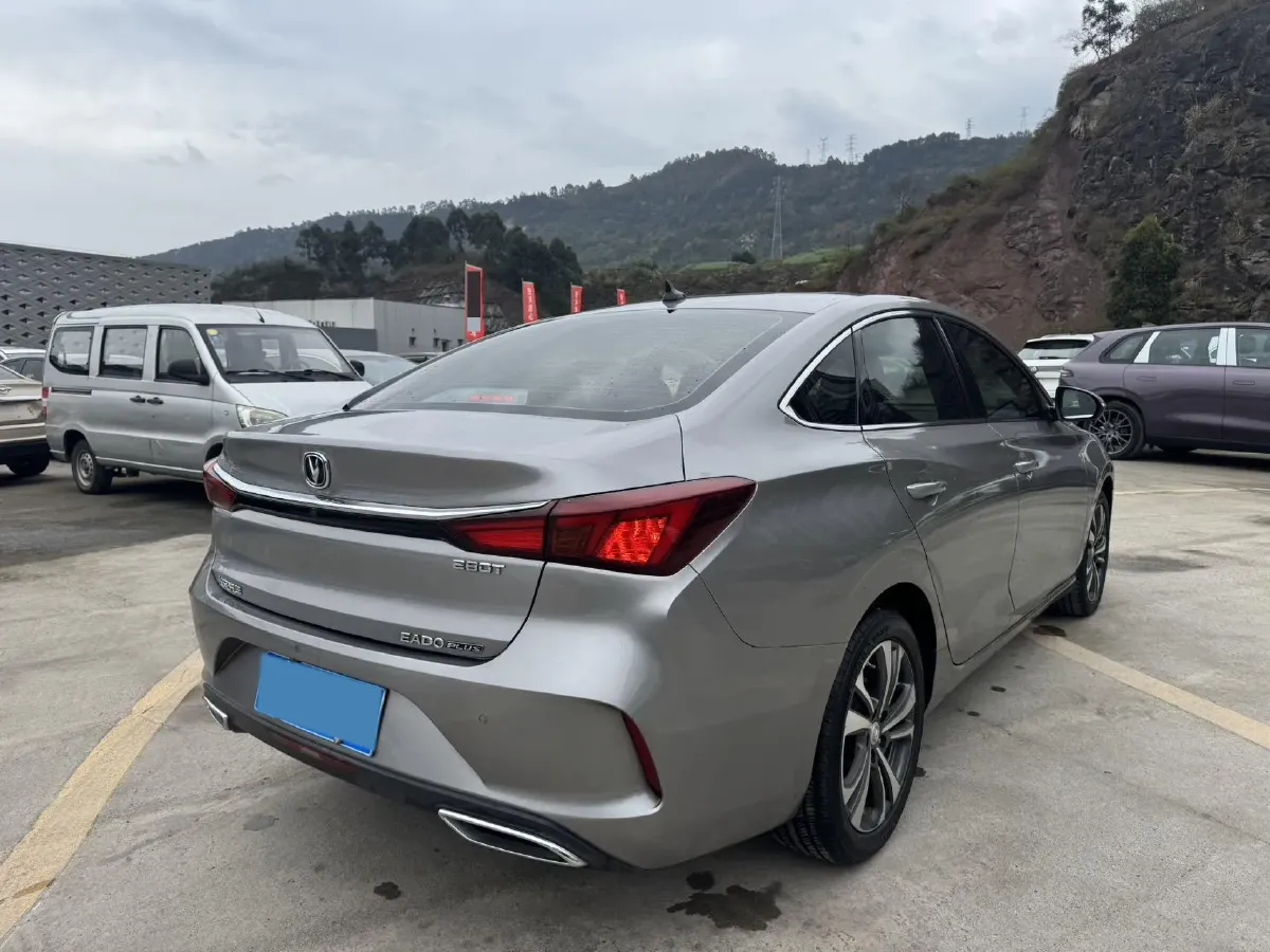 2020 ChangAn Eado 1.4T 158HP L4 7DCT,autocango,china used car exporter,china ev exporter,chinese used car exporter,chinese used ev exporter