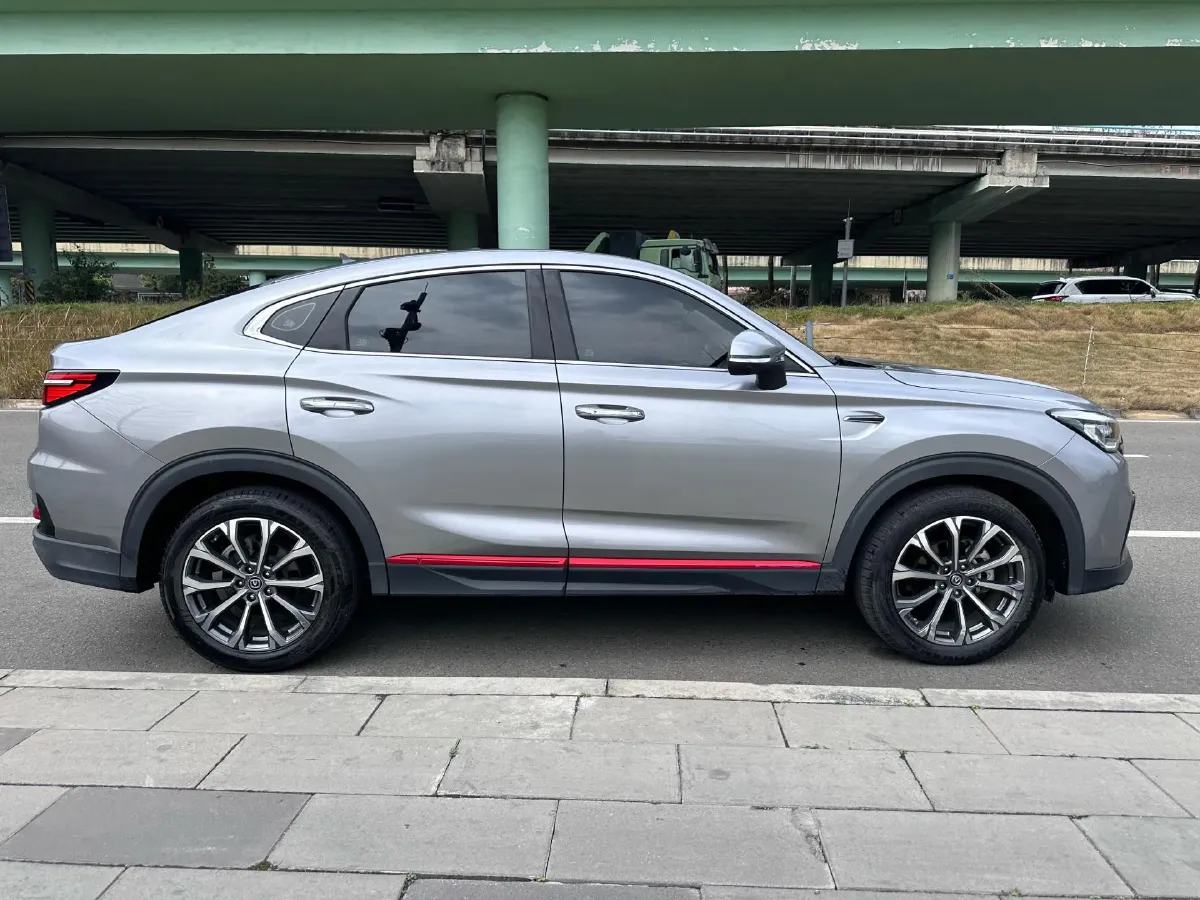 2021 ChangAn CS85 Coupe 1.5T 178HP L4 7DCT,autocango,china used car exporter,china ev exporter,chinese used car exporter,chinese used ev exporter