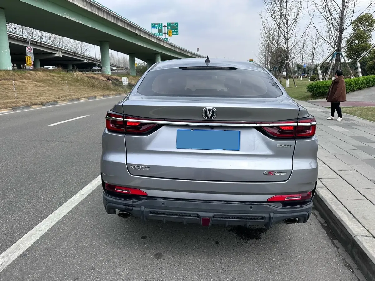 2021 ChangAn CS85 Coupe 1.5T 178HP L4 7DCT,autocango,china used car exporter,china ev exporter,chinese used car exporter,chinese used ev exporter