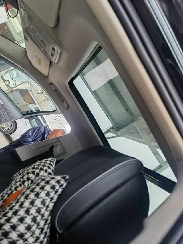 2019 HongQi HS5 2.0T 224HP L4 6AT,autocango,china used car exporter,china ev exporter,chinese used car exporter,chinese used ev exporter