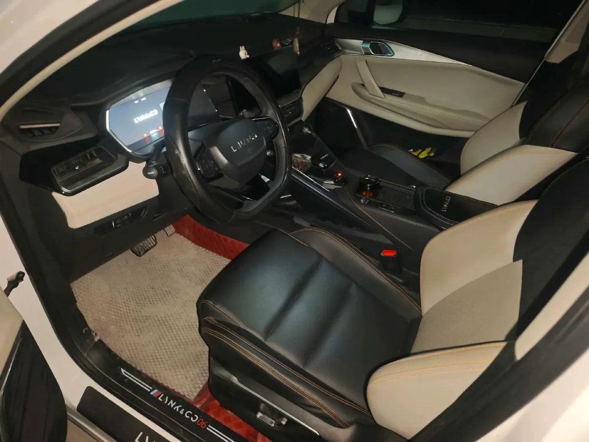 2023 LYNK&CO 06 1.5T 181HP L4 7DCT,autocango,china used car exporter,china ev exporter,chinese used car exporter,chinese used ev exporter