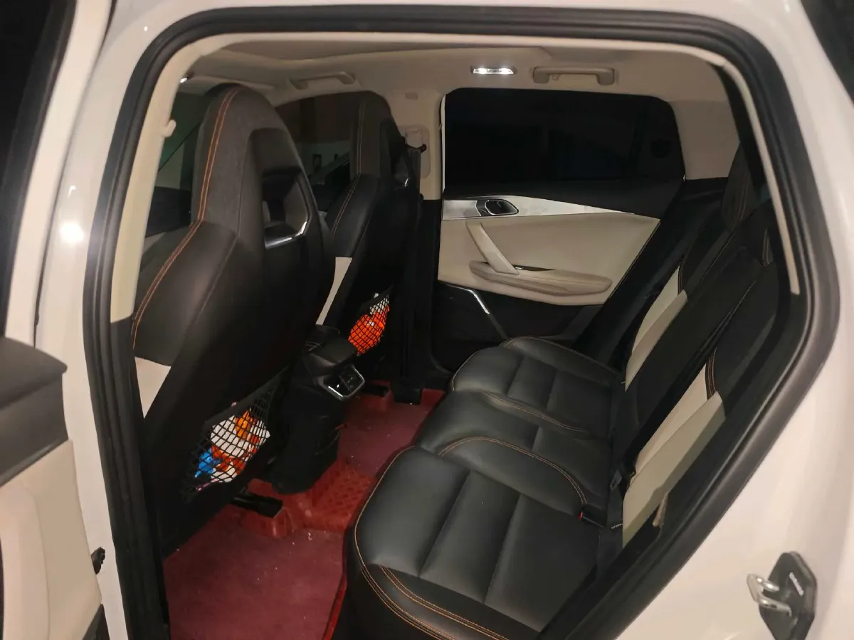 2023 LYNK&CO 06 1.5T 181HP L4 7DCT,autocango,china used car exporter,china ev exporter,chinese used car exporter,chinese used ev exporter