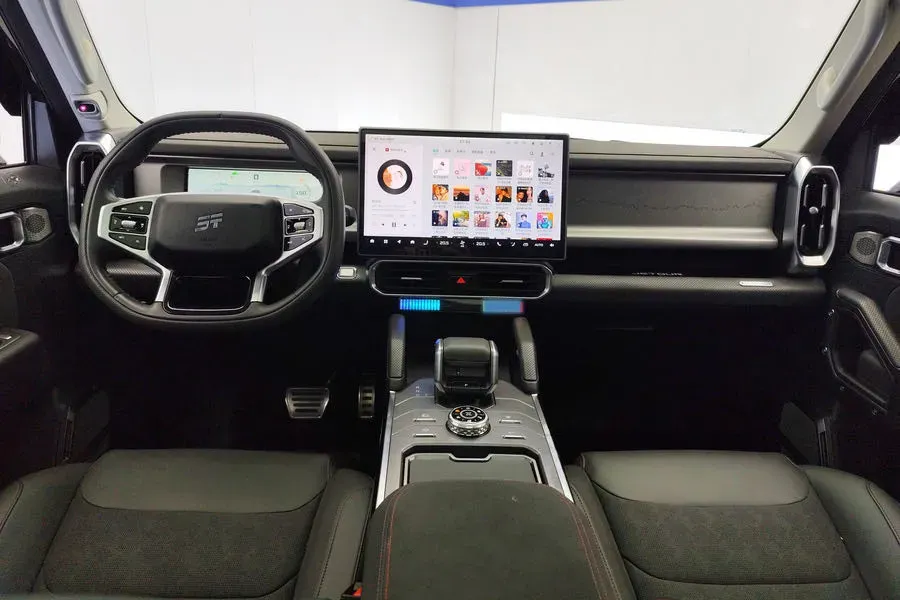 2023 Jetour Traveller 2.0T 254HP L4 7DCT,autocango,china used car exporter,china ev exporter,chinese used car exporter,chinese used ev exporter