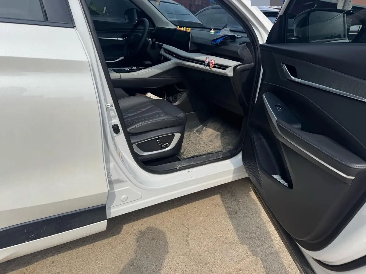 2024 ChangAn CS75 Plus 1.5T 188HP L4 8AT,autocango,china used car exporter,china ev exporter,chinese used car exporter,chinese used ev exporter