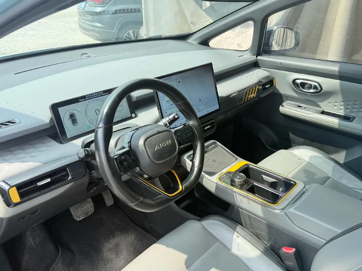 2022 Geely Okavango 1.8T 184HP L4 7DCT,autocango,china used car exporter,china ev exporter,chinese used car exporter,chinese used ev exporter