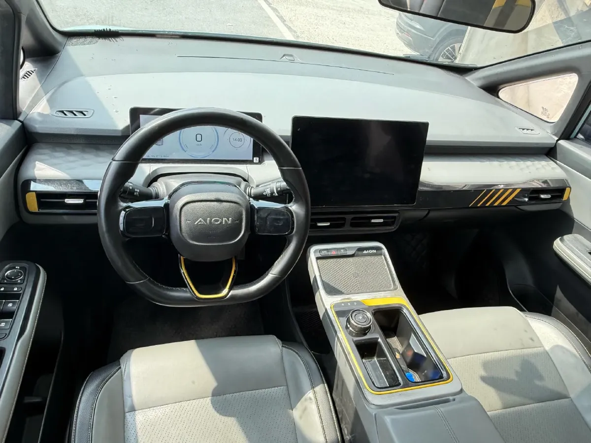 2022 Geely Okavango 1.8T 184HP L4 7DCT,autocango,china used car exporter,china ev exporter,chinese used car exporter,chinese used ev exporter