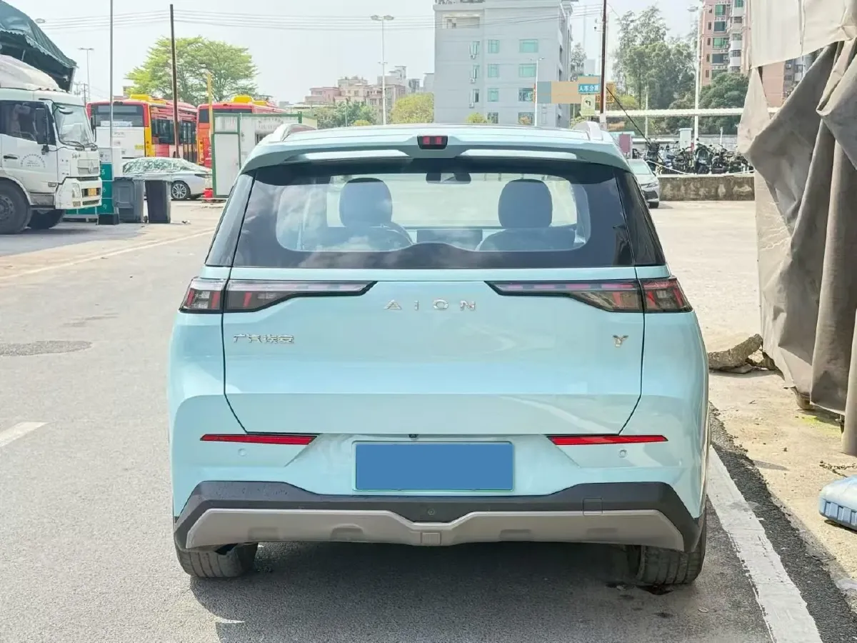 2022 Geely Okavango 1.8T 184HP L4 7DCT,autocango,china used car exporter,china ev exporter,chinese used car exporter,chinese used ev exporter