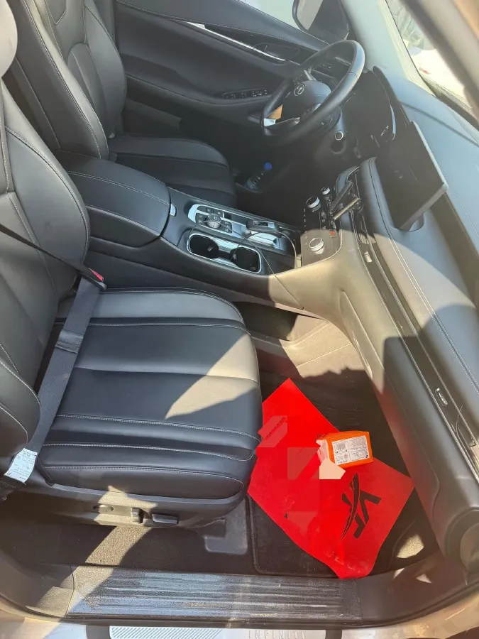 2022 Infiniti QX60 2.0T 252HP L4 9AT,autocango,china used car exporter,china ev exporter,chinese used car exporter,chinese used ev exporter