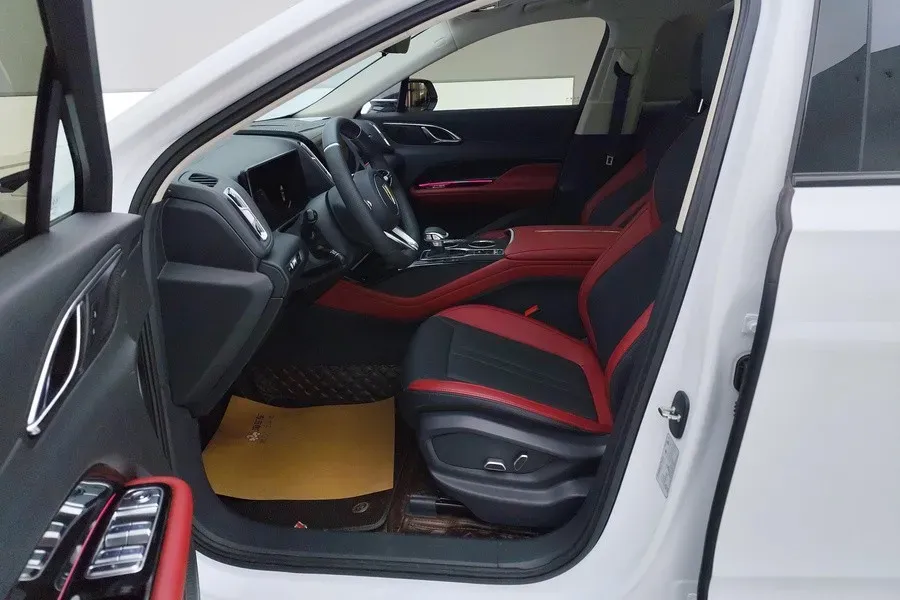 2023 HongQi HS3 1.5T 169HP L4 7DCT,autocango,china used car exporter,china ev exporter,chinese used car exporter,chinese used ev exporter