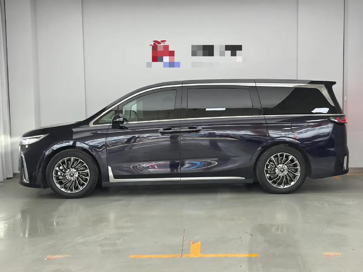 2022 Voyah Dream 1.5T 136HP L4 PHEV 25.57KWH,autocango,china used car exporter,china ev exporter,chinese used car exporter,chinese used ev exporter