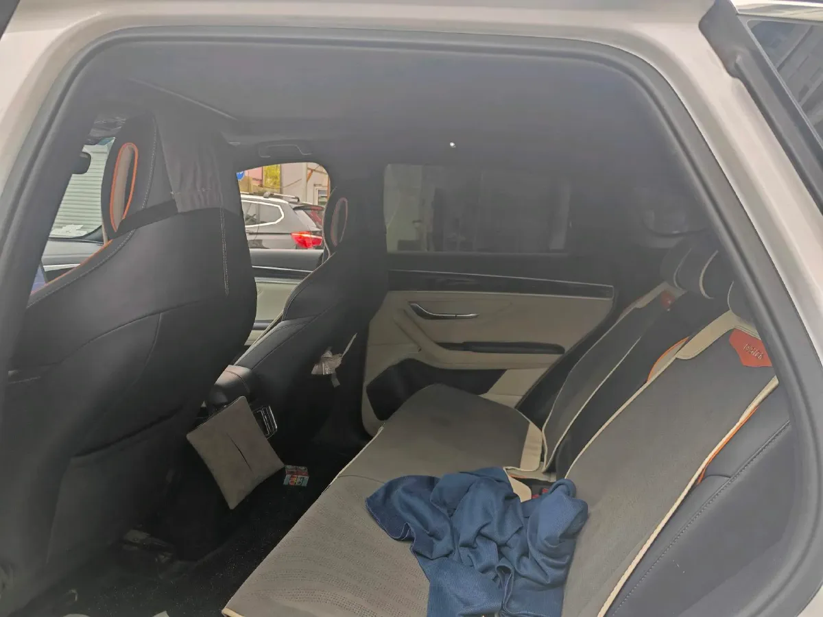 2022 Geely JiaJi 1.5T 177HP L3 7DCT PHEV 15.5KWH,autocango,china used car exporter,china ev exporter,chinese used car exporter,chinese used ev exporter