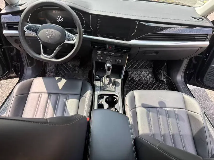 2024 Volkswagen Passat 1.4T 150HP L4 7DCT,autocango,china used car exporter,china ev exporter,chinese used car exporter,chinese used ev exporter