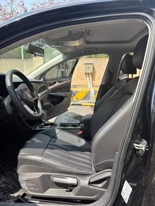 2024 Volkswagen Passat 1.4T 150HP L4 7DCT,autocango,china used car exporter,china ev exporter,chinese used car exporter,chinese used ev exporter