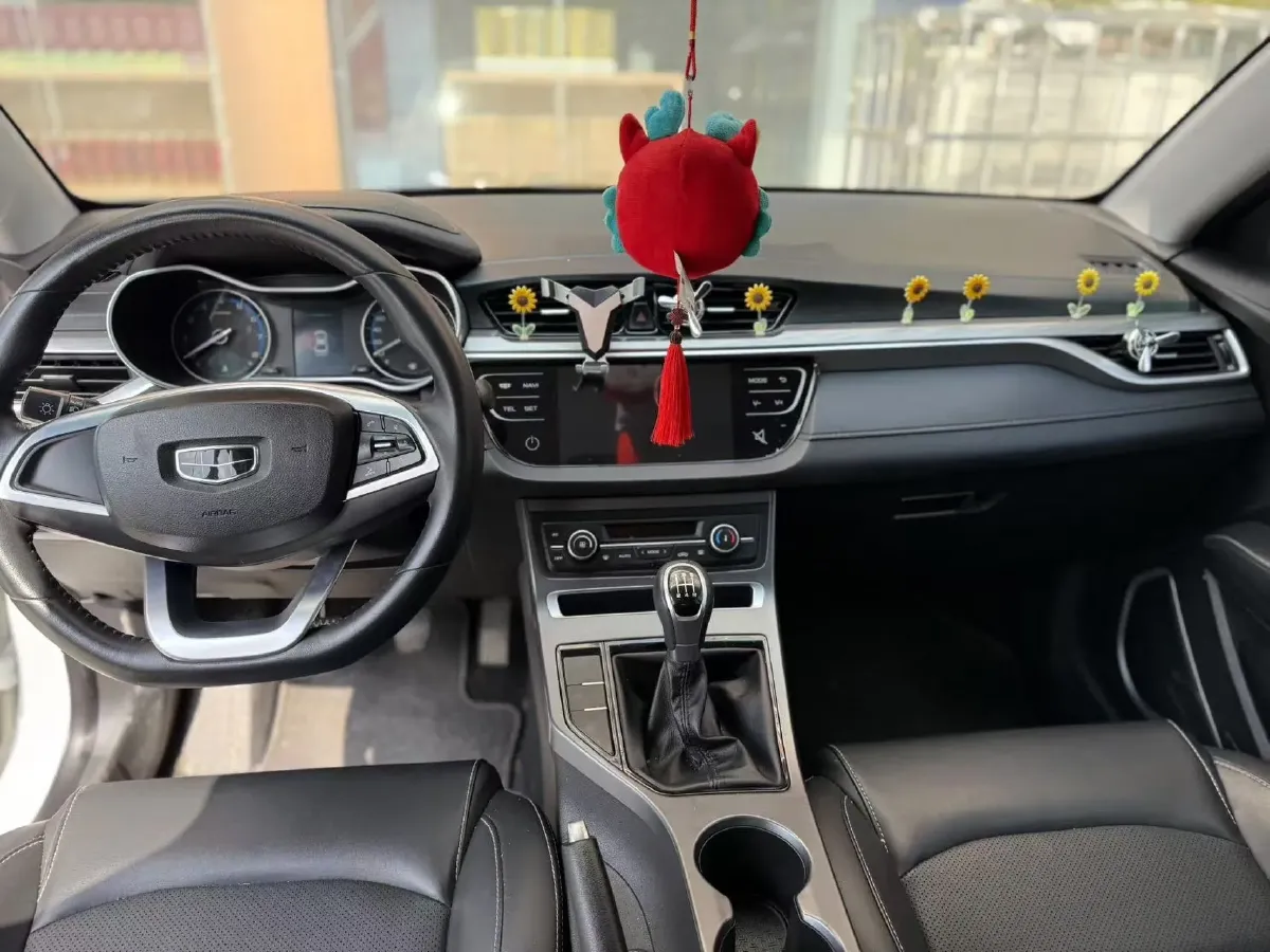 2019 Geely Emgrand 1.5L 109HP L4 5MT,autocango,china used car exporter,china ev exporter,chinese used car exporter,chinese used ev exporter