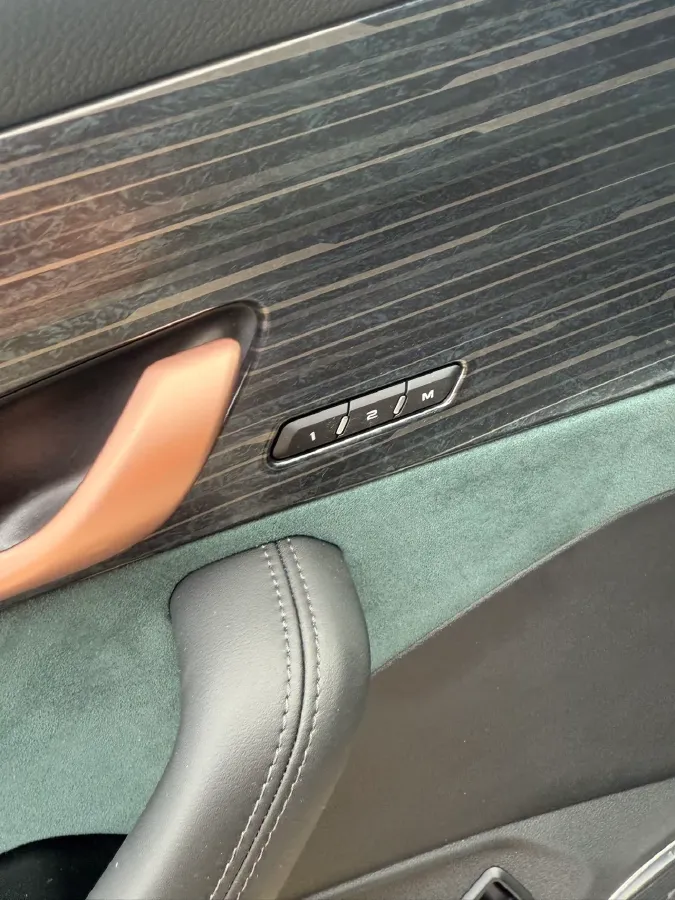 2024 Geely Monjaro 1.5T 163HP L4 3DHT Hybrid,autocango,china used car exporter,china ev exporter,chinese used car exporter,chinese used ev exporter