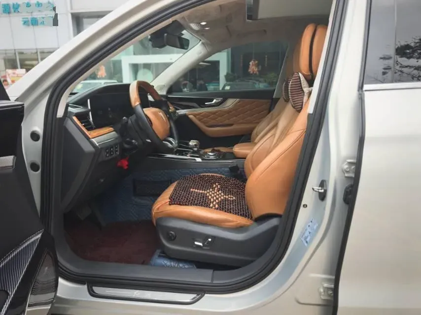 2019 HongQi HS5 2.0T 224HP L4 6AT,autocango,china used car exporter,china ev exporter,chinese used car exporter,chinese used ev exporter