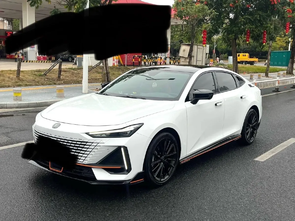 2022 ChangAn UNI-V 1.5T 188HP L4 7DCT,autocango,china used car exporter,china ev exporter,chinese used car exporter,chinese used ev exporter