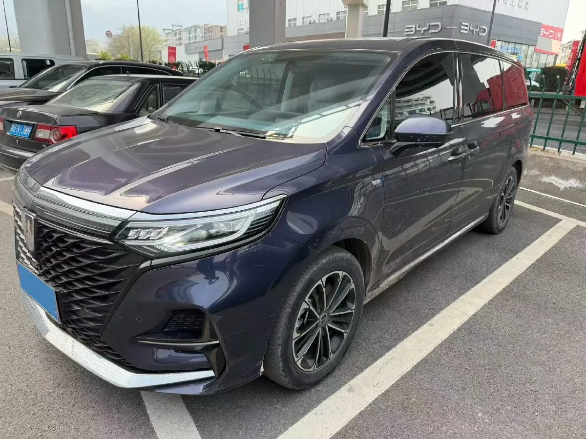 2022 Roewe iMAX8 2.0T 234HP L4 8AT,autocango,china used car exporter,china ev exporter,chinese used car exporter,chinese used ev exporter