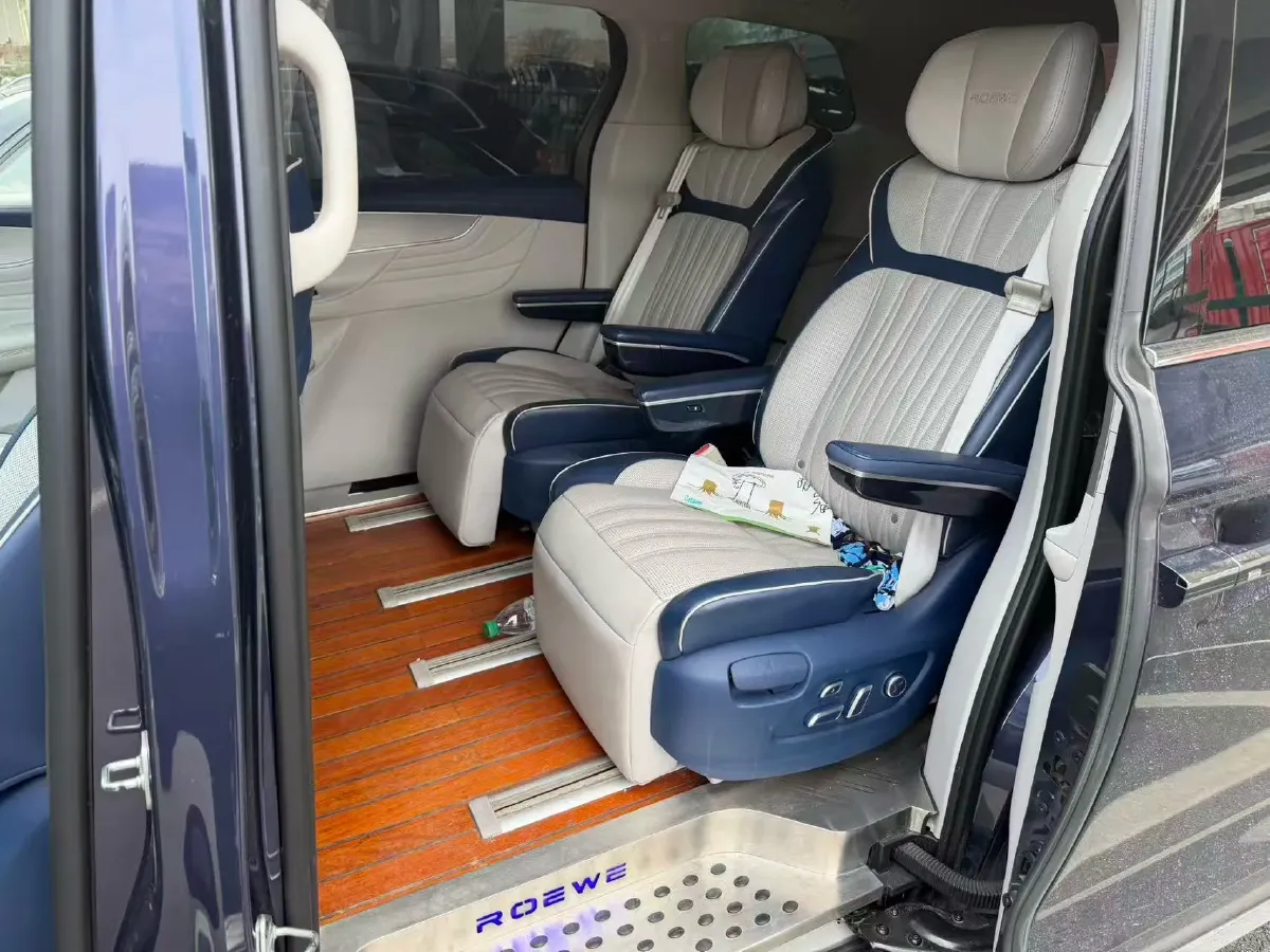 2022 Roewe iMAX8 2.0T 234HP L4 8AT,autocango,china used car exporter,china ev exporter,chinese used car exporter,chinese used ev exporter