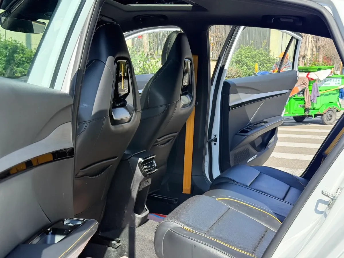 2021 MG 5 1.5T 173HP L4 7DCT,autocango,china used car exporter,china ev exporter,chinese used car exporter,chinese used ev exporter