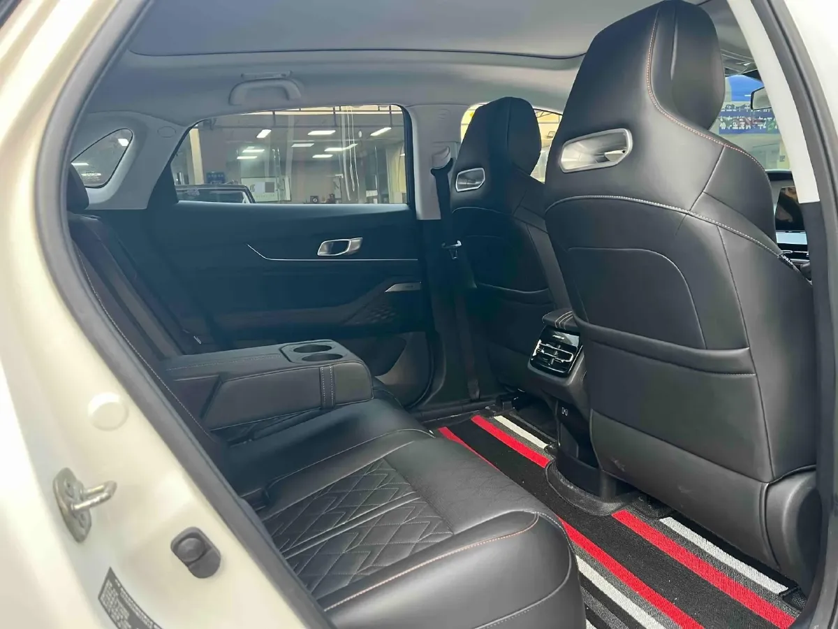 2021 ChangAn UNI-K 2.0T 233HP L4 8AT,autocango,china used car exporter,china ev exporter,chinese used car exporter,chinese used ev exporter