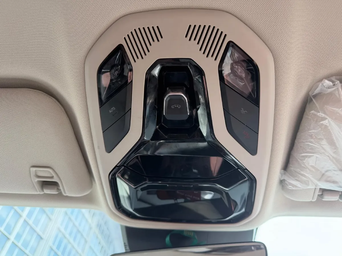 2023 LYNK&CO 06 1.5T 181HP L4 7DCT,autocango,china used car exporter,china ev exporter,chinese used car exporter,chinese used ev exporter