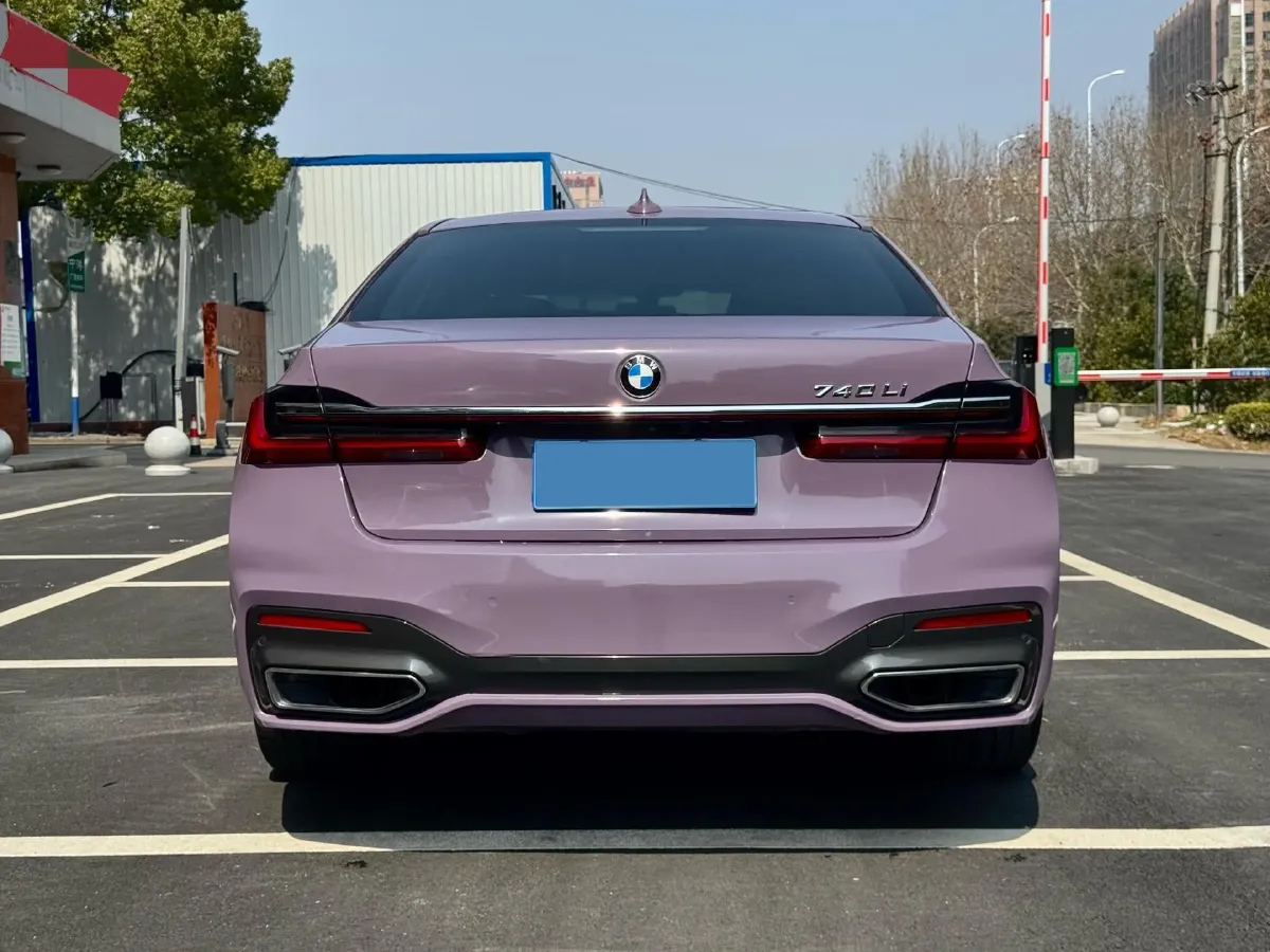 2021 BMW 7 Series 3.0T 340HP L6 8AT,autocango,china used car exporter,china ev exporter,chinese used car exporter,chinese used ev exporter