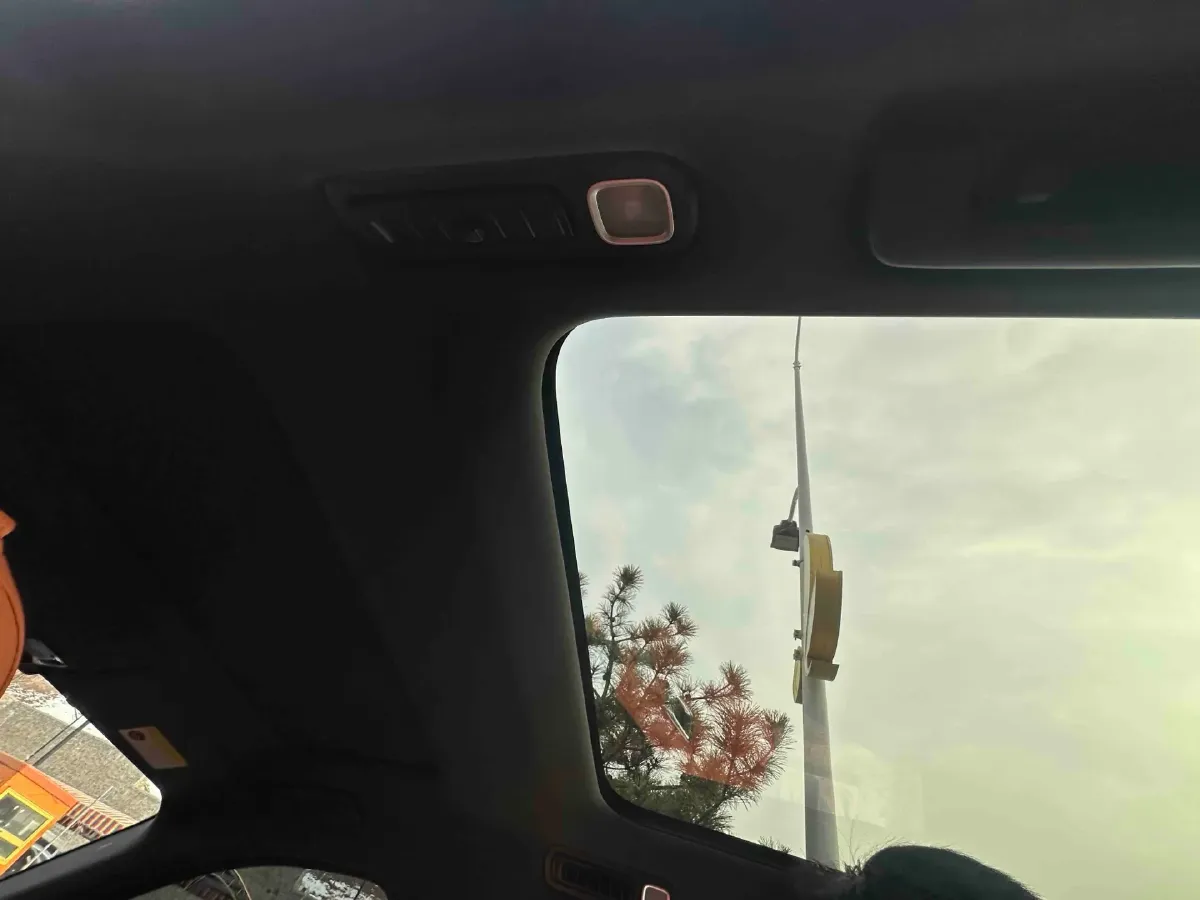 2024 Toyota Granvia 2.5L 189HP L4 E-CVT Hybrid,autocango,china used car exporter,china ev exporter,chinese used car exporter,chinese used ev exporter