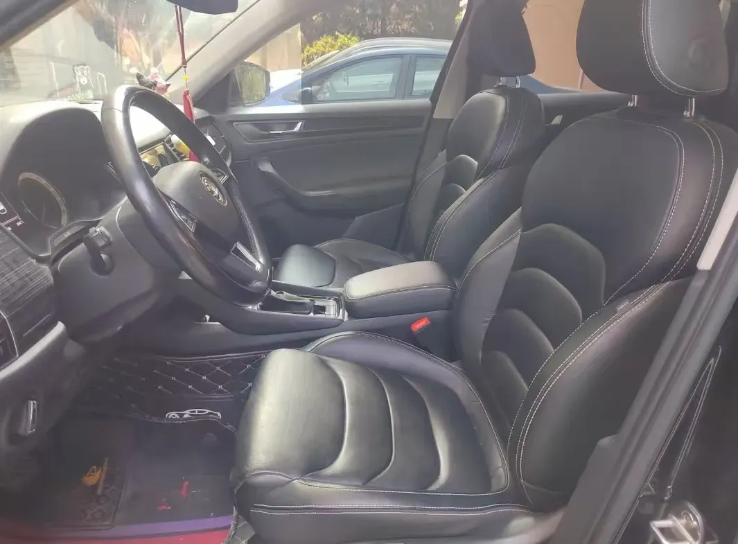 2018 Skoda Kodiak 2.0T 186HP L4 7DCT,autocango,china used car exporter,china ev exporter,chinese used car exporter,chinese used ev exporter