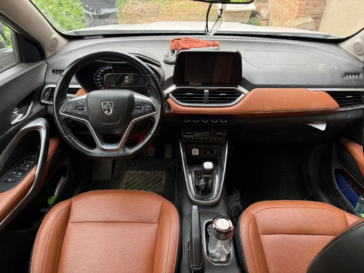 2017 BaoJun 510 1.5L 112HP L4 6MT,autocango,china used car exporter,china ev exporter,chinese used car exporter,chinese used ev exporter