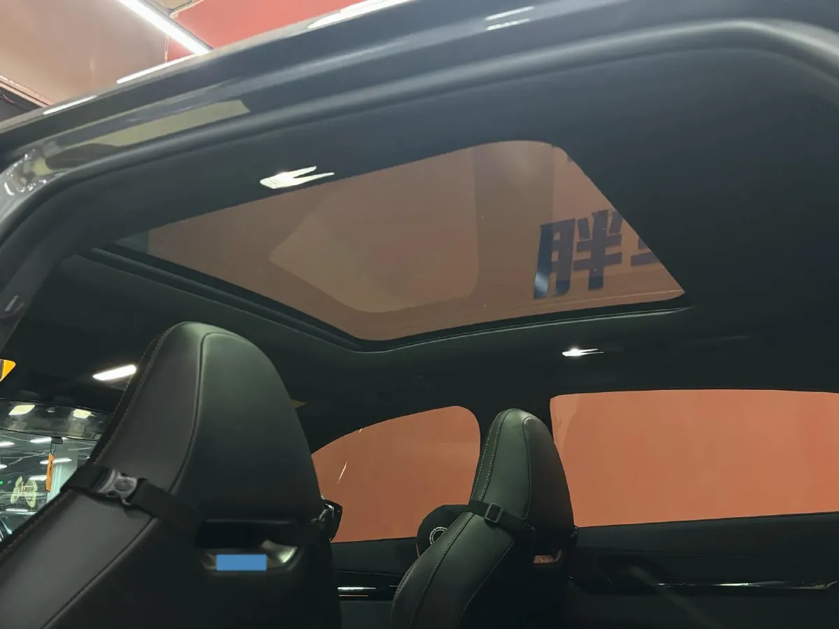 2023 ChangAn UNI-V 1.5T 188HP L4 7DCT,autocango,china used car exporter,china ev exporter,chinese used car exporter,chinese used ev exporter