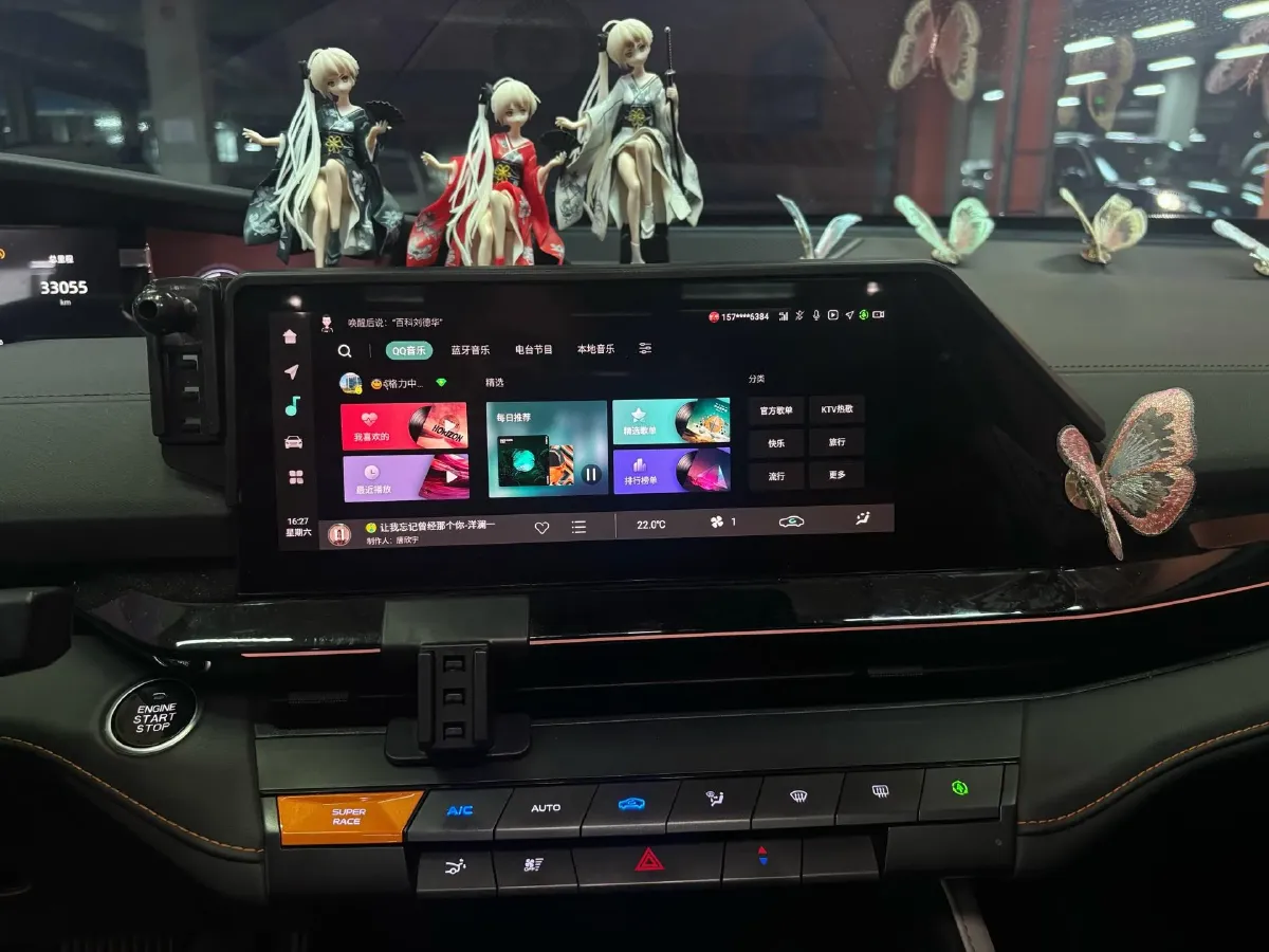 2023 ChangAn UNI-V 1.5T 188HP L4 7DCT,autocango,china used car exporter,china ev exporter,chinese used car exporter,chinese used ev exporter