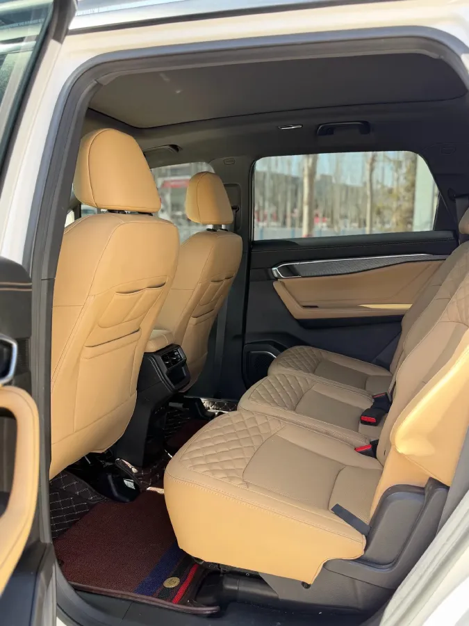 2024 Geely Okavango L 2.0T 218HP L4 7DCT,autocango,china used car exporter,china ev exporter,chinese used car exporter,chinese used ev exporter