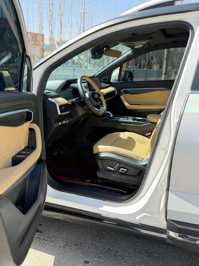 2024 Geely Okavango L 2.0T 218HP L4 7DCT,autocango,china used car exporter,china ev exporter,chinese used car exporter,chinese used ev exporter