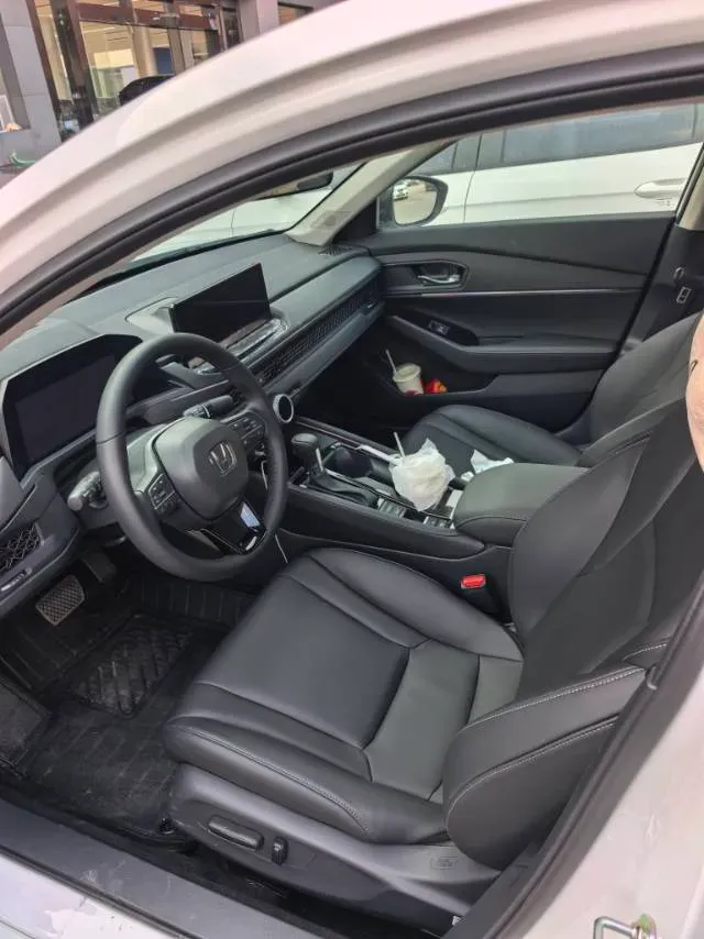 2025 Honda Accord 1.5T 192HP L4 CVT,autocango,china used car exporter,china ev exporter,chinese used car exporter,chinese used ev exporter