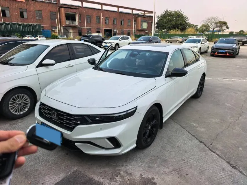 2025 Honda Accord 1.5T 192HP L4 CVT,autocango,china used car exporter,china ev exporter,chinese used car exporter,chinese used ev exporter